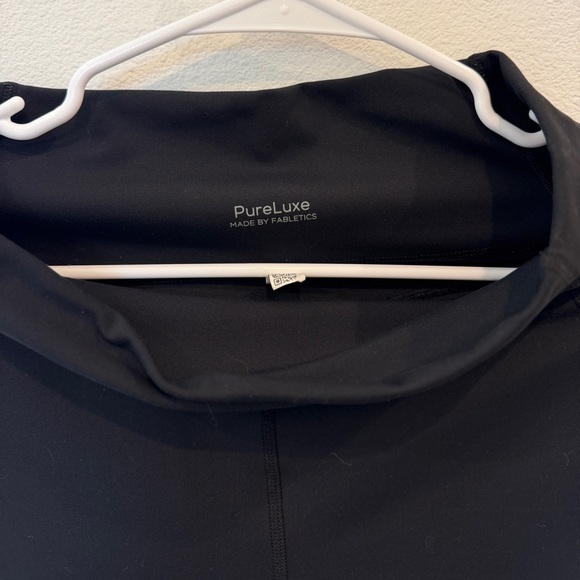 BUNDLE L Lululemon tops + XL Fabletics leggings - Picture 13 of 14